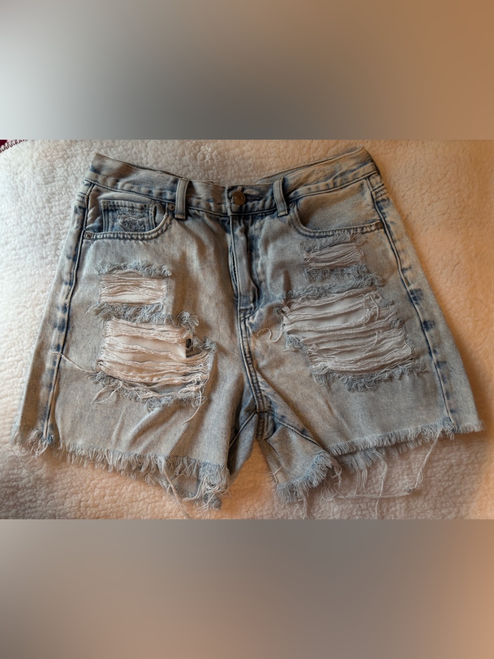 American Eagle Ripped Boyfriend Jean Short